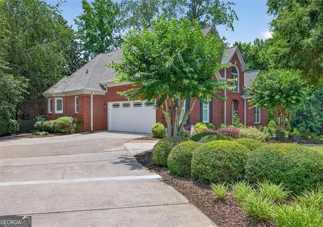 Photo 3 of Single family home for sale at 7210 Canter Run, Cumming, GA 30040 | MLS# 10786136 | Listing updated on 2026-09-01
