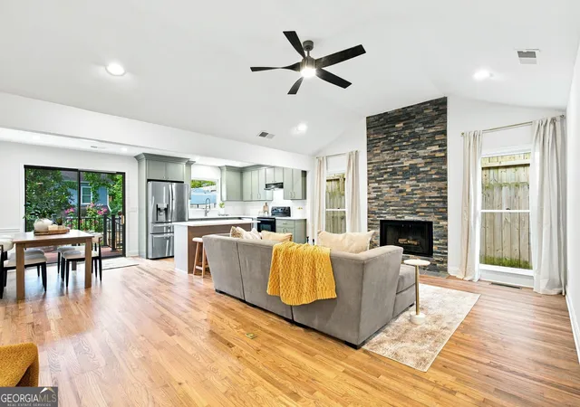 Photo 4 of Single family home for sale at 1113 Capital Clb Cir NE, Brookhaven, GA 30319 | MLS# 10829523 | Listing updated on 2026-09-14