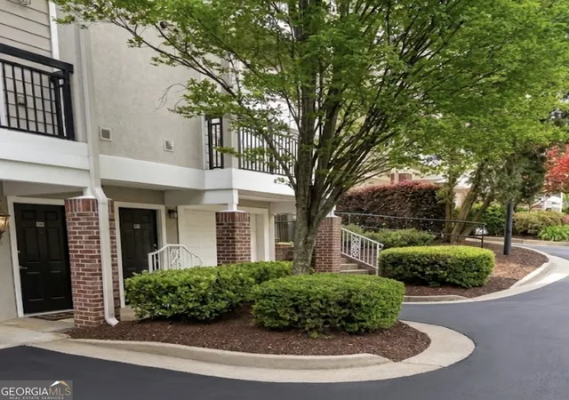 2nd image of 4254 River Green Dr Nw #APT 612, Atlanta, GA 30327 | MLS# 10742290
