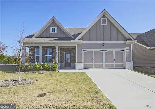 Photo 1 of Single family home for sale at 2404 Anhinga Dr, Loganville, GA 30052 | MLS# 10727001 | Listing updated on 2026-10-08