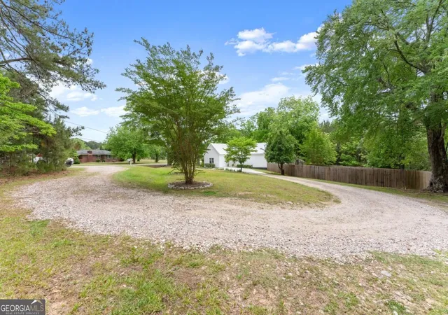 Photo 3 of Single family home for sale at 1519 New Hope Church Rd, Loganville, GA 30052 | MLS# 10764971 | Listing updated on 2026-08-24