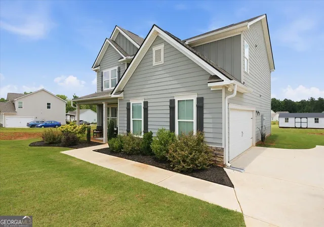 Photo 3 of Single family home for sale at 173 Sanders Road, Macon, GA 31210 | MLS# 10828866 | Listing updated on 2026-09-02