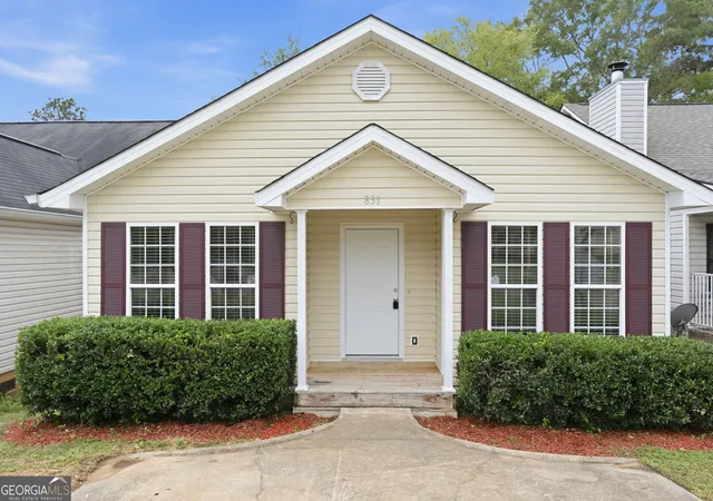 Photo 1 of Single family home for sale at 831 Glenridge Dr S, Macon, GA 31211 | MLS# 10871741 | Listing updated on 2026-10-27