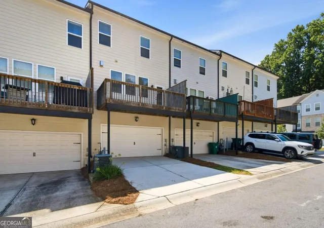35th image of 1611 Falcon Crest Wy, Decatur, GA 30032 | MLS# 10811423