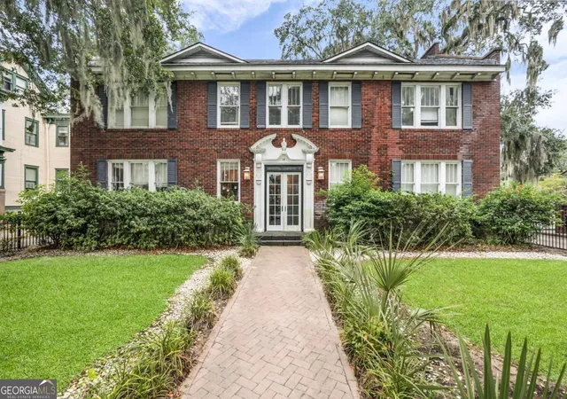 Homes for sale in Savannah, GA | 17 E 37th St, Savannah, GA 31401