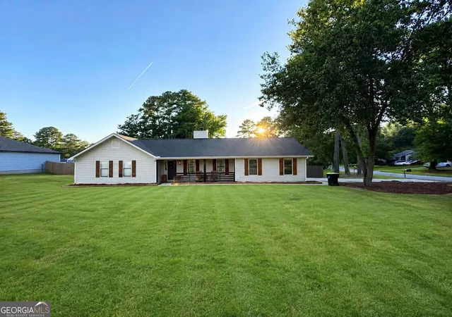 Photo 1 of Sale Pending at 808 Darlington Dr, Jonesboro, GA 30238 | MLS# 10834245 | Listing updated on 2026-08-28