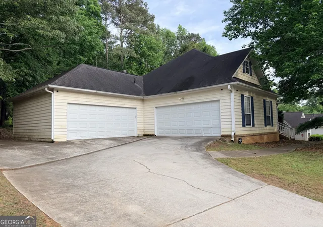 2nd image of 426 Pates Lake Ct, Hampton, GA 30228 | MLS# 10755340