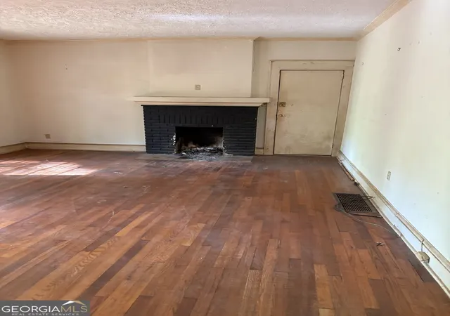 4th image of 1976 Delowe Dr Sw, Atlanta, GA 30311 | MLS# 10792417