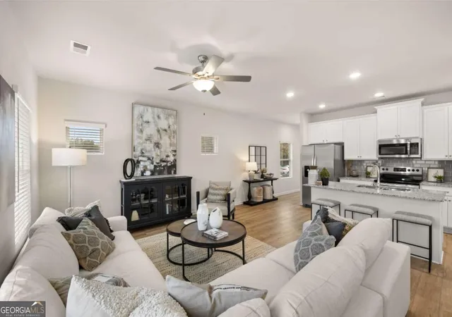 Photo 2 of Townhouse for sale at 1060 Merritt Dr #31, Villa Rica, GA 30180 | MLS# 10832093 | Listing updated on 2026-09-07