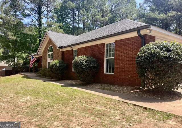 Homes for sale in Hamilton, GA | 314 Mountain Creek Dr, Hamilton, GA 31811 | MLS# 10775391