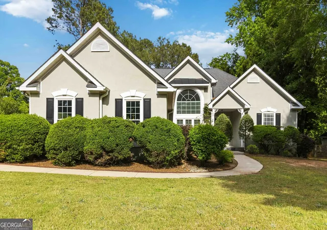 Photo 1 of Single family home for sale at 820 Clifton Rdg, Mcdonough, GA 30253 | MLS# 10827151 | Listing updated on 2026-10-08