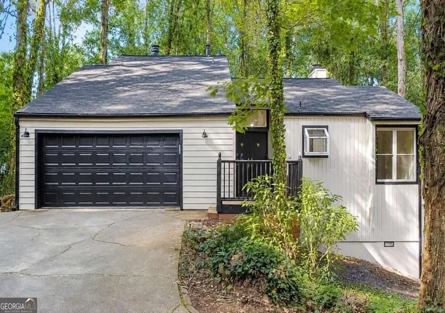 Photo 1 of Single family home for sale at 210 Brandenburgh Cir, Roswell, GA 30075 | MLS# 10830318 | Listing updated on 2026-09-11