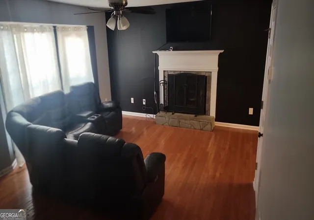 Photo 3 of Single family home for sale at 124 Taylors Ln, Carrollton, GA 30117 | MLS# 10816078 | Listing updated on 2026-08-28