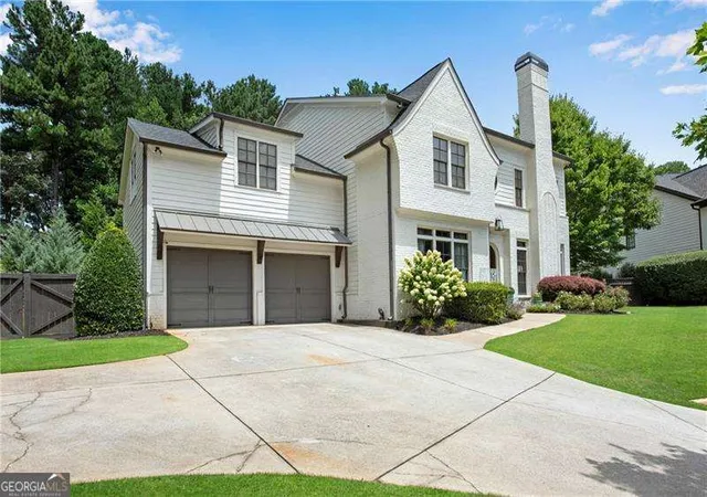 Photo 2 of Sale Pending at 4145 W Cooper Lake Dr Se, Smyrna, GA 30082 | MLS# 10816392 | Listing updated on 2026-08-27