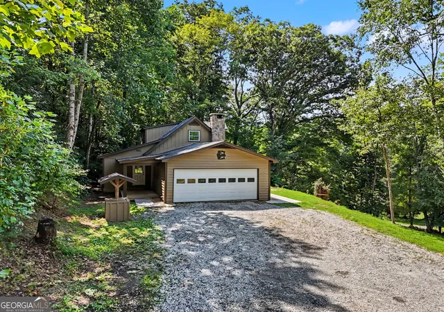 Photo 4 of Single family home for sale at 1172 Yorkhouse Rd, Rabun Gap, GA 30568 | MLS# 10825724 | Listing updated on 2026-09-27