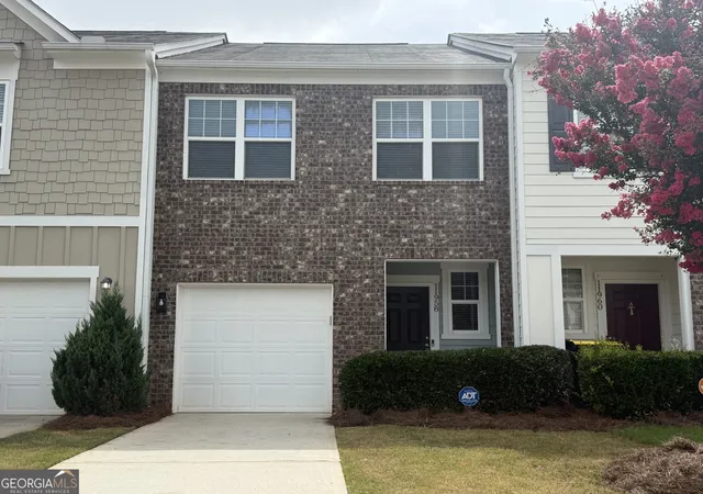 Photo 2 of Sale Pending at 11958 Fuller St, Hampton, GA 30228 | MLS# 10812804 | Listing updated on 2026-09-17