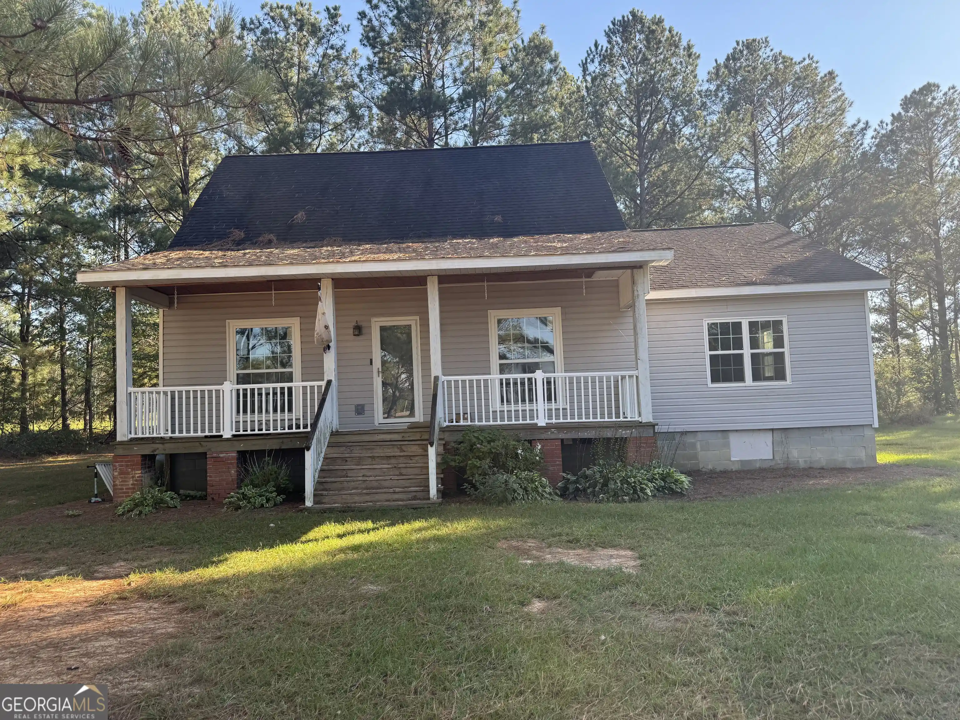 Single family home for sale at 1357 Lakeway Rd, East Dublin, GA 31027 | MLS# 10876189