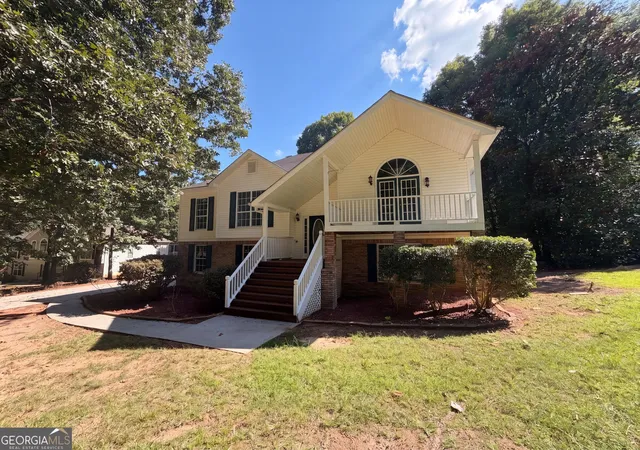 Photo 2 of Single family home for sale at 6863 Alexander Pkwy, Douglasville, GA 30135 | MLS# 10836396 | Listing updated on 2026-09-13