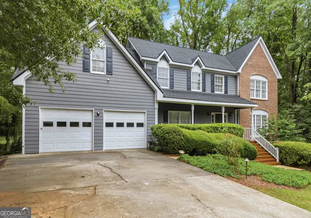 Homes for sale in Grayson, GA | 1080 Pebble Bend Dr, Grayson, GA 30017 | MLS# 10773797