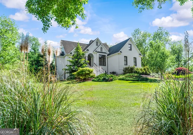 Photo 2 of Single family home for sale at 1110 Summit Cir, Watkinsville, GA 30677 | MLS# 10738717 | Listing updated on 2026-08-16