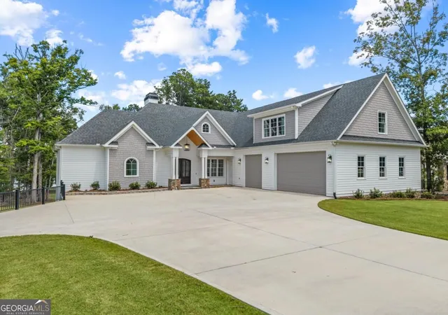 Photo 4 of Single family home for sale at 175 Harmony Bay Dr, Eatonton, GA 31024 | MLS# 10832738 | Listing updated on 2026-10-22