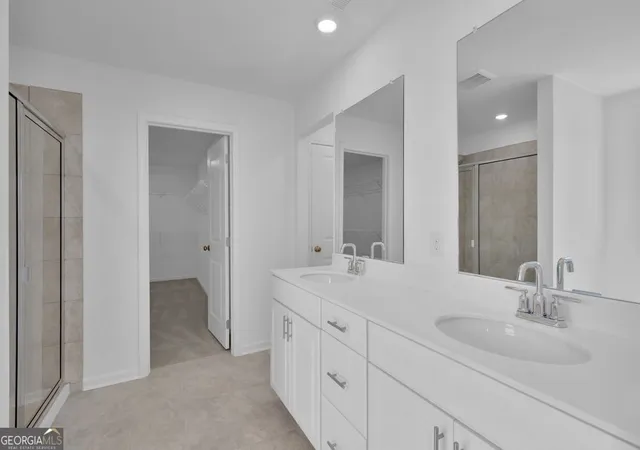 4th image of 3991 Alderstone Dr, Flowery Branch, GA 30542 | MLS# 10819488