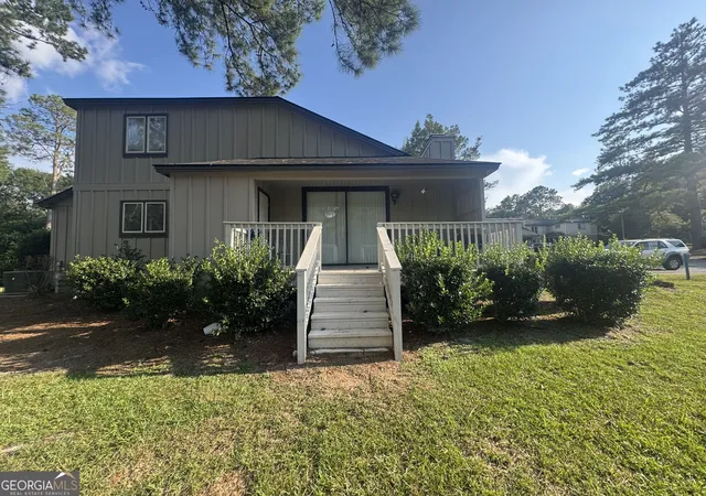 Photo 3 of Sale Pending at 232 Westbrooke Dr, Statesboro, GA 30458 | MLS# 10806630 | Listing updated on 2026-09-16