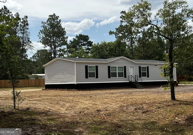 2nd image of 73 Oak Dr, Jesup, GA 31545 | MLS# 10812121