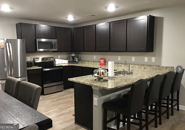 Photo 2 of Single family home for sale at 1100 Bluecoat Cir, Hampton, GA 30228 | MLS# 10797505 | Listing updated on 2026-08-16