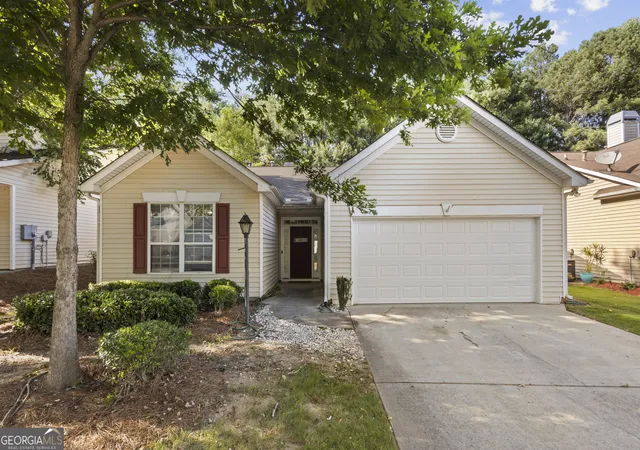 1st image of 385 Avian Forest Dr, Stockbridge, GA 30281 | MLS# 10799291