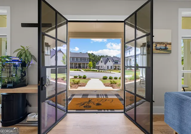 Photo 3 of Single family home for sale at 70 Stubbs Hl, Senoia, GA 30276 | MLS# 10797360 | Listing updated on 2026-09-15
