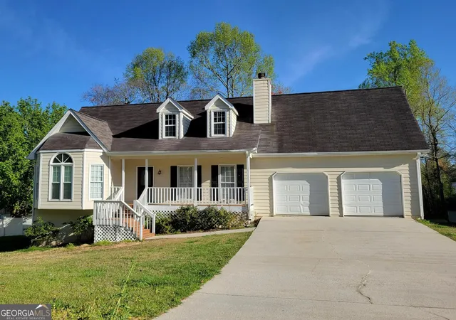 image of 915 Burning Bush Dr, Loganville, GA 30052 | MLS# 10793066