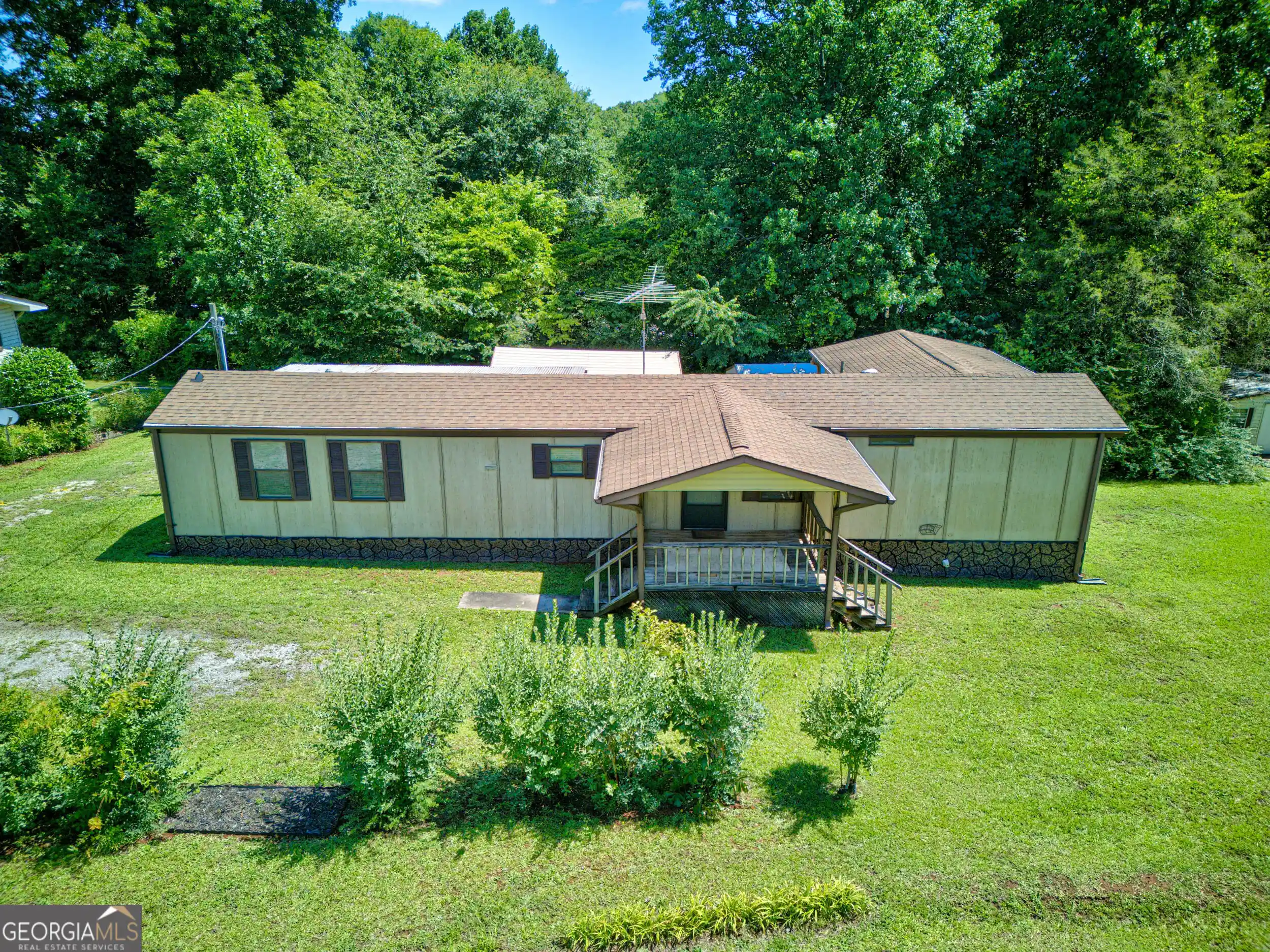 Photo 1 of Sale Pending at 465 Defoor Rd, Toccoa, GA 30577 | MLS# 10870830 | Listing updated on 2026-10-14