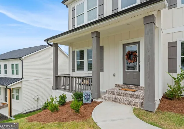 Photo 4 of Single family home for sale at 149 Silvercrest Dr, Acworth, GA 30101 | MLS# 10818729 | Listing updated on 2026-10-08