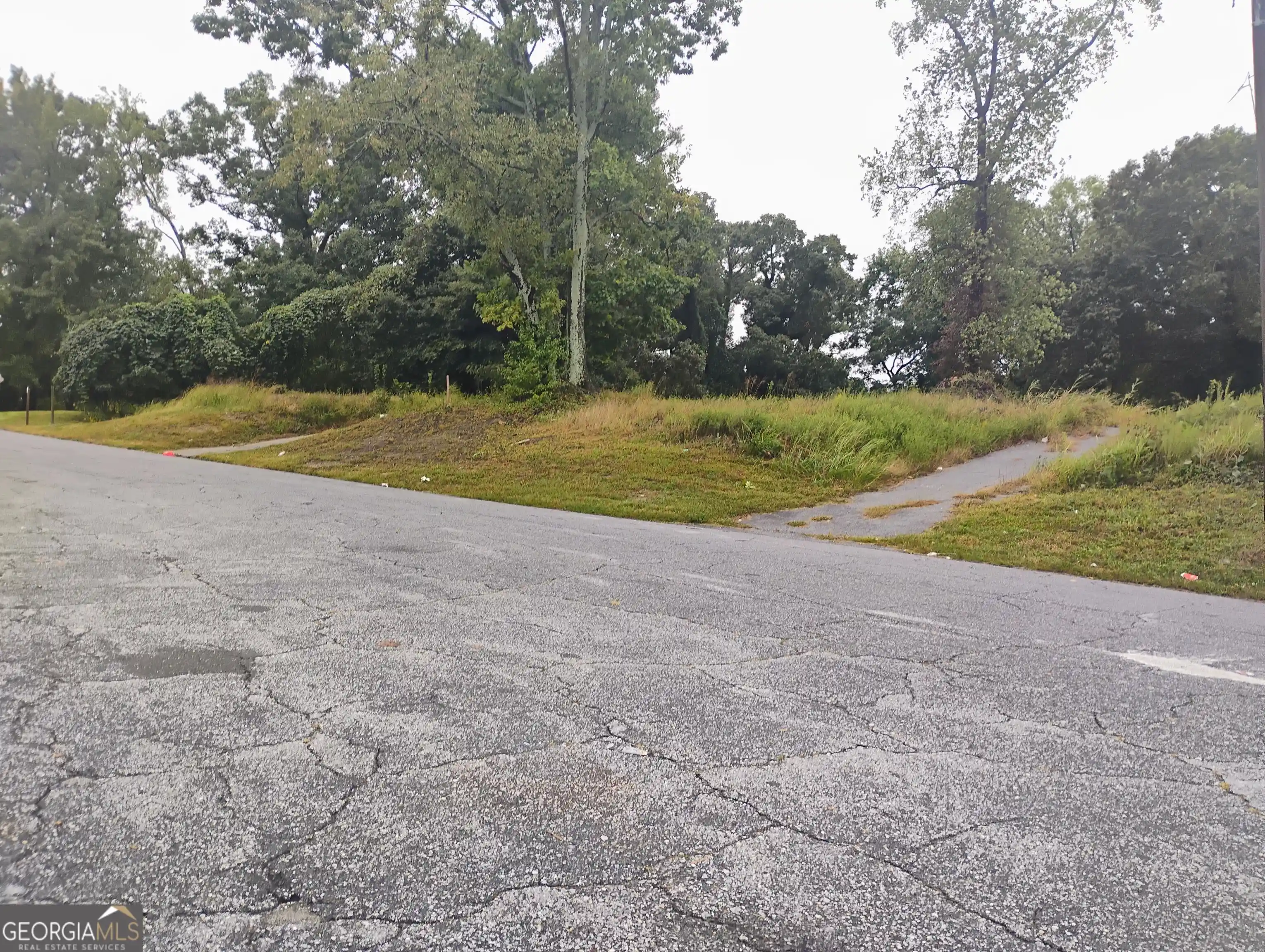 Photo 1 of Land for sale at 2725 Grand Ave Sw, Atlanta, GA 30315 | MLS# 10870834 | Listing updated on 2026-10-24