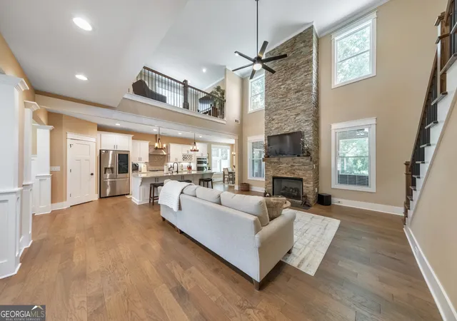 Photo 4 of Sale Pending at 1016 Irwin Tree Farms Sw, Marietta, GA 30064 | MLS# 10778582 | Listing updated on 2026-09-09