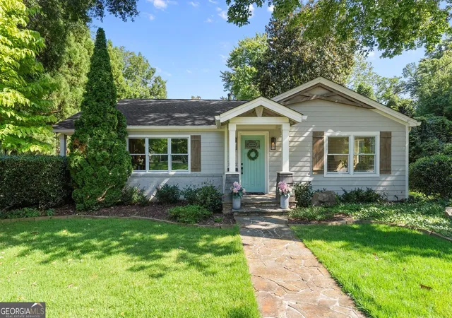 Photo 1 of Single family home for sale at 1022 Park St, Gainesville, GA 30501 | MLS# 10829556 | Listing updated on 2026-09-18