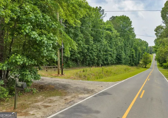 Homes for sale in Barnesville, GA | 627 Johnstonville Rd, Barnesville, GA 30204 | MLS# 10762579