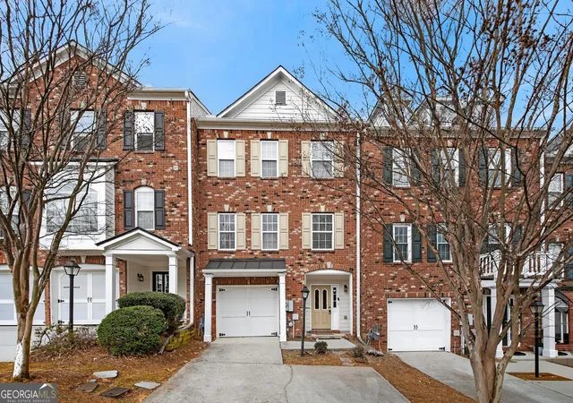 Homes for sale in Suwanee, GA | 1186 Lake Point Wy, Suwanee, GA 30024 | MLS# 10773613