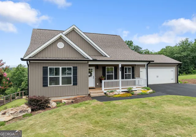Photo 3 of Single family home for sale at 150 Grand Oak Ln, Dahlonega, GA 30533 | MLS# 10798606 | Listing updated on 2026-08-25