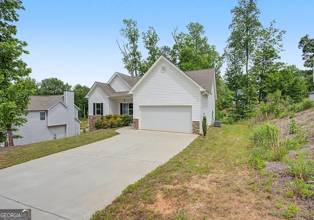 Homes for sale in Temple, GA | 104 Woodside Ct, Temple, GA 30179 | MLS# 10760119