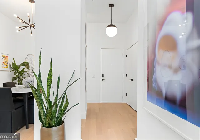 Photo 3 of Condo for sale at 567 Ponce De Leon Ave #610, Atlanta, GA 30308 | MLS# 10808981 | Listing updated on 2026-09-14