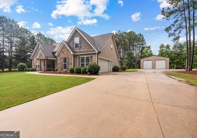 Homes for sale in Grantville, GA | 234 Emmett Young Rd, Grantville, GA 30220 | MLS# 10784931