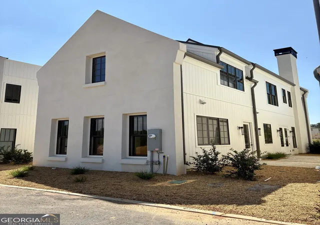 Photo 4 of Single family home for sale at 300 Central Ave, Fayetteville, GA 30214 | MLS# 10823679 | Listing updated on 2026-10-14