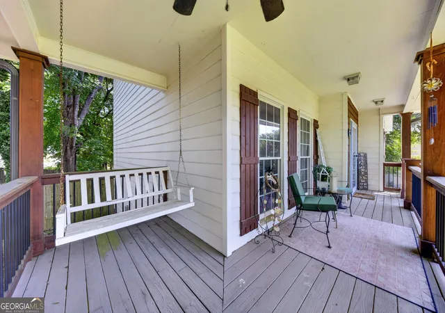 Photo 2 of Single family home for sale at 2872 Summit Crest Ln, Snellville, GA 30078 | MLS# 10826436 | Listing updated on 2026-09-28