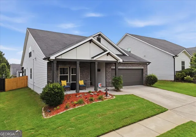 Photo 2 of Single family home for sale at 638 Valdosta Dr, Canton, GA 30114 | MLS# 10822325 | Listing updated on 2026-08-31