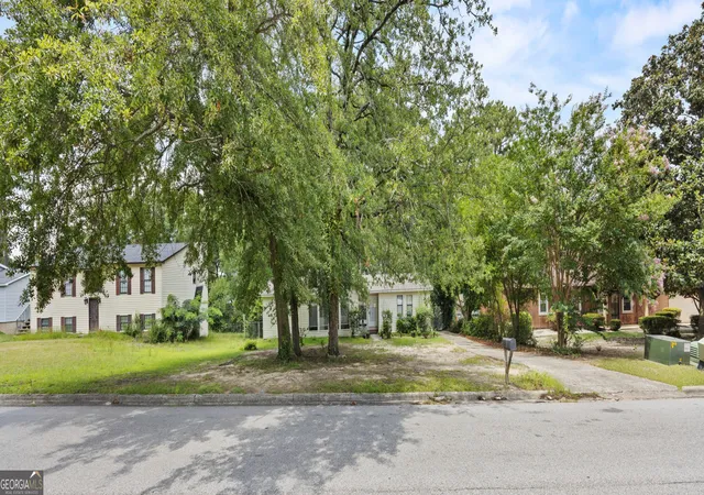 Photo 3 of Single family home for sale at 2169 Pepperidge Dr, Augusta, GA 30906 | MLS# 10815672 | Listing updated on 2026-09-22