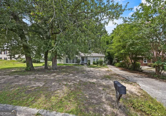 Photo 4 of Single family home for sale at 2169 Pepperidge Dr, Augusta, GA 30906 | MLS# 10815672 | Listing updated on 2026-09-22