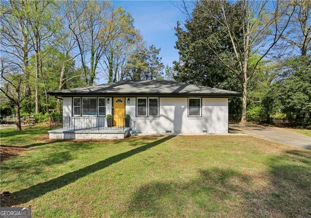 Photo 2 of Sale Pending at 1767 Lynn Ln, Decatur, GA 30032 | MLS# 10779295 | Listing updated on 2026-08-03