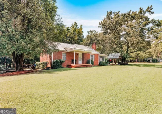 Photo 2 of Sale Pending at 345 Jefferson River Rd, Athens, GA 30606 | MLS# 10825148 | Listing updated on 2026-09-08